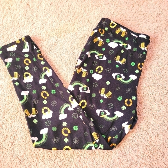 2/$20 Feeling Festive St. Paddy's Day Leggings L - Picture 1 of 10